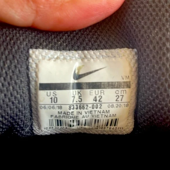 LN Nike Air Max Motion LW Black & Metallic Gold size 10 - Picture 8 of 8